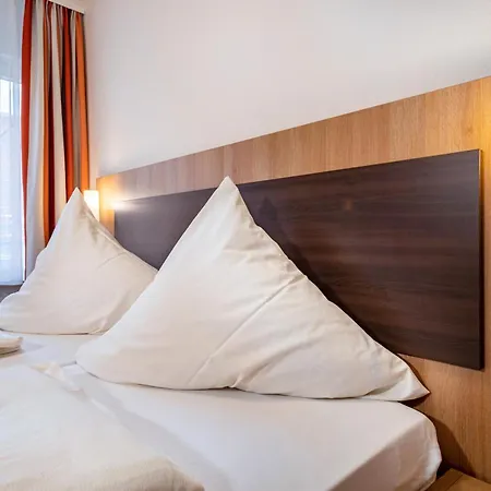 Adler בית הארחה